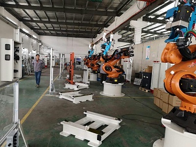 點焊機器人廠家對點焊機機器人的特點介紹。