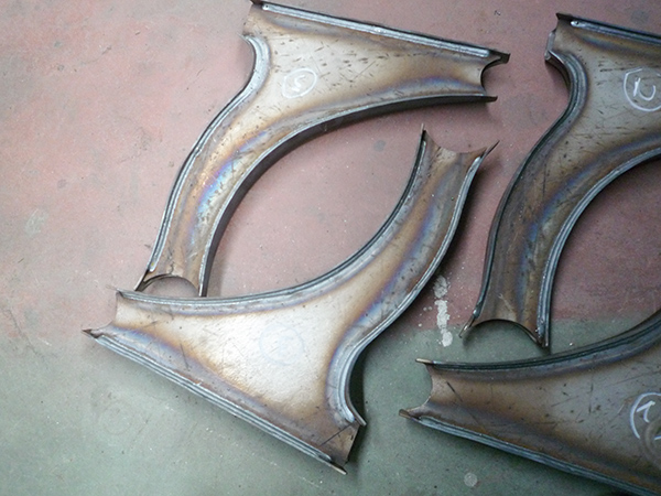 汽車(chē)三角臂弧焊專機(jī)成品案例